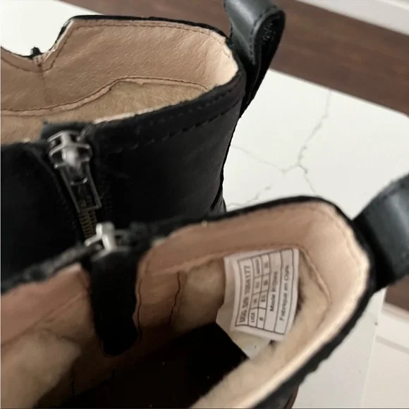 UGG ankle boots - Picture 7 of 10